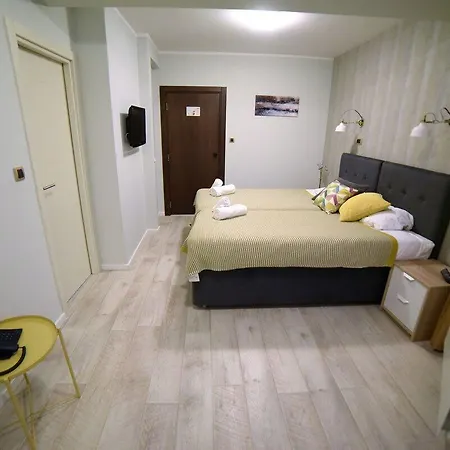Garni House 46