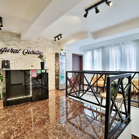 Garni House 46